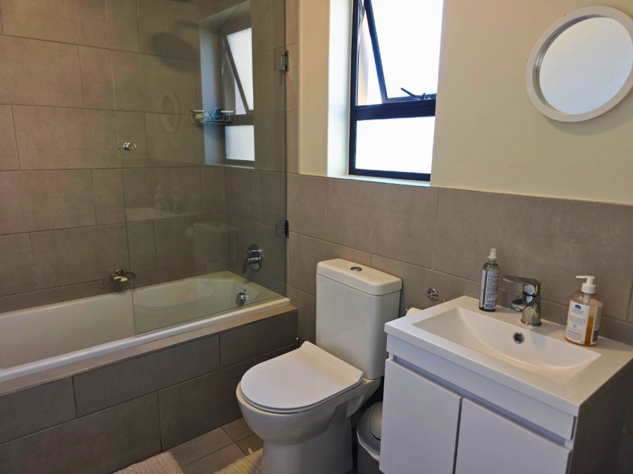 5 Bedroom Property for Sale in Sandown Western Cape